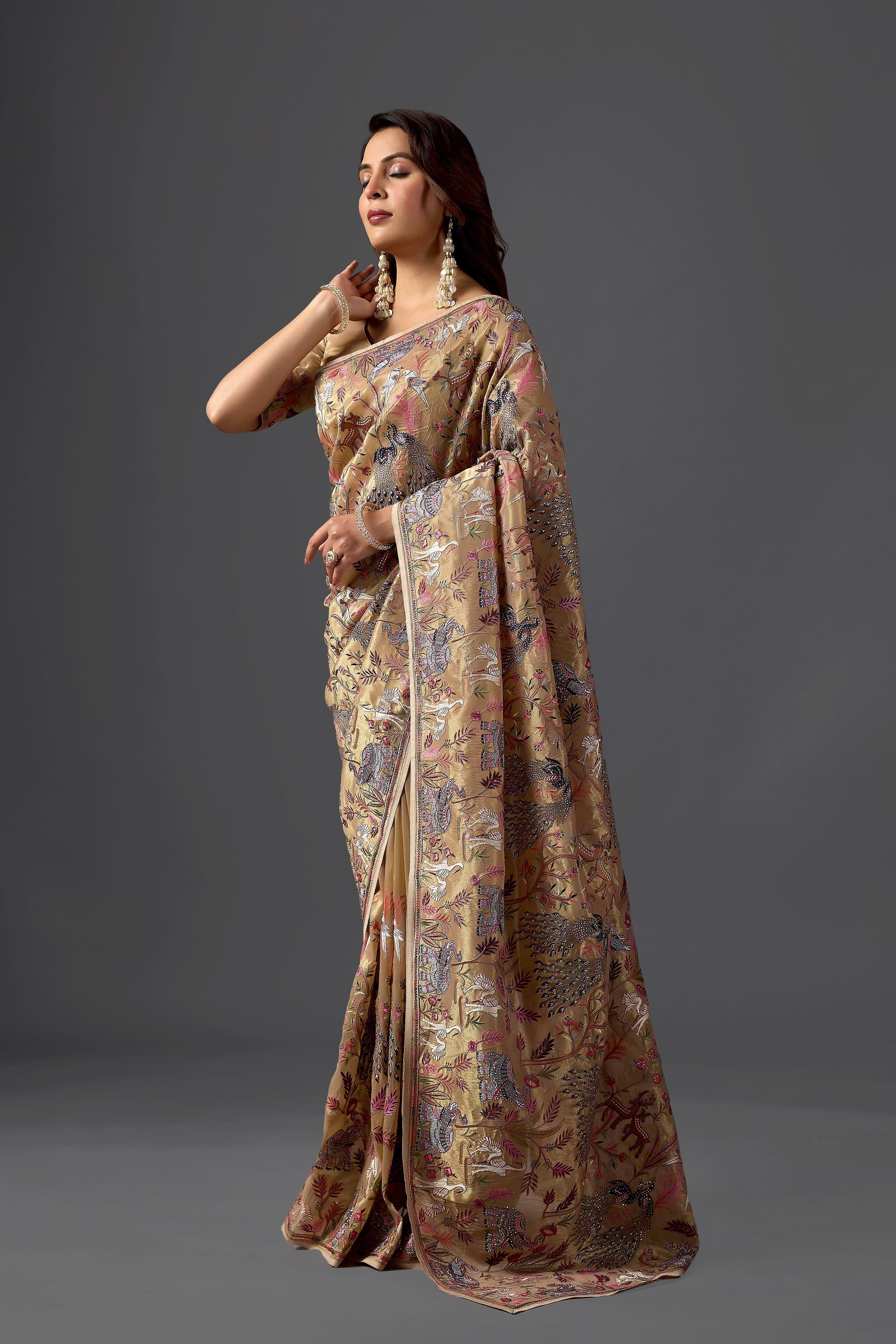 Beige giraffe Woven Saree with Nature Motif Embroidery