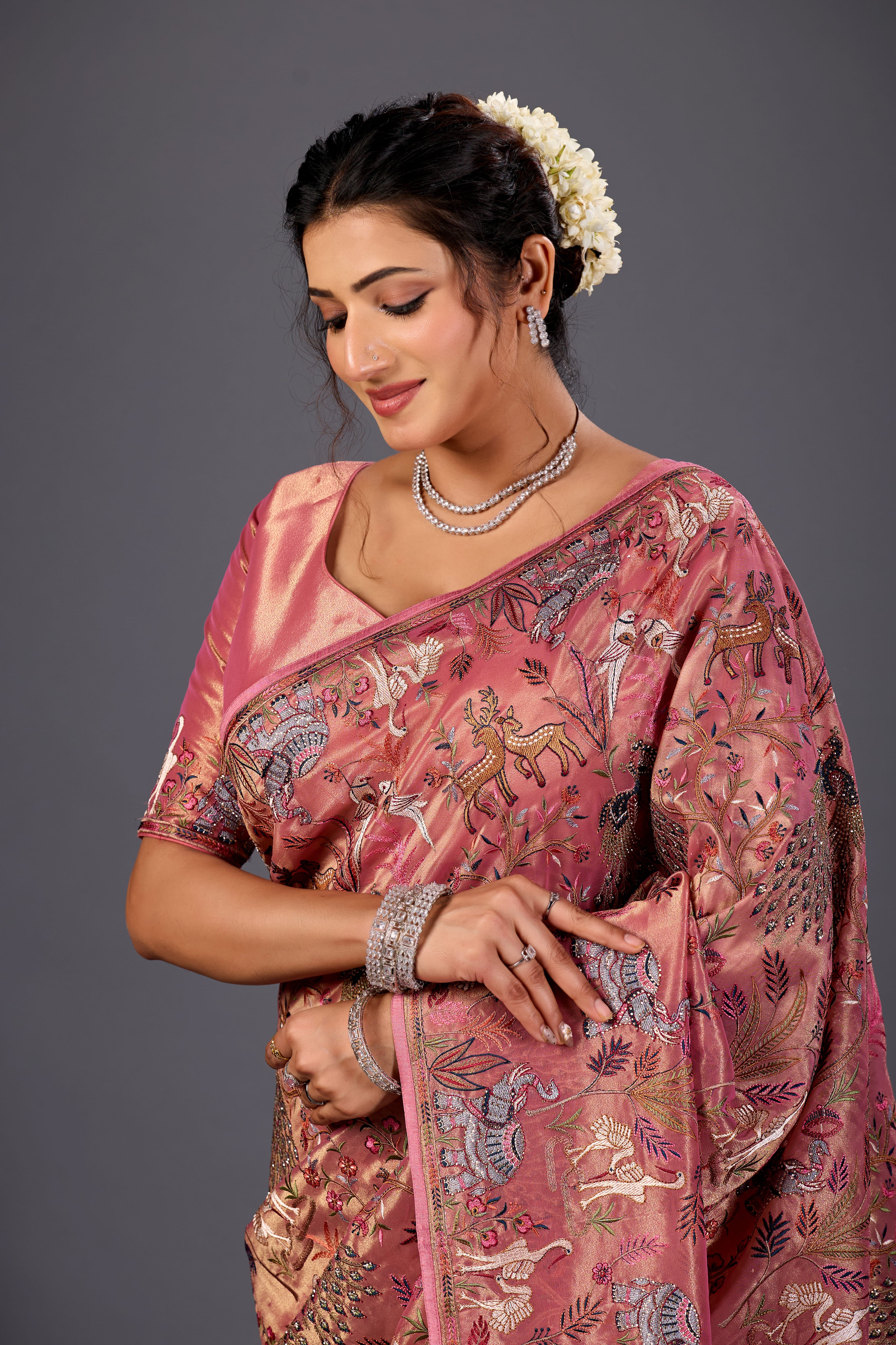 Dusky Rose  Giraffe Woven Saree With Nature Motif Embrodiery