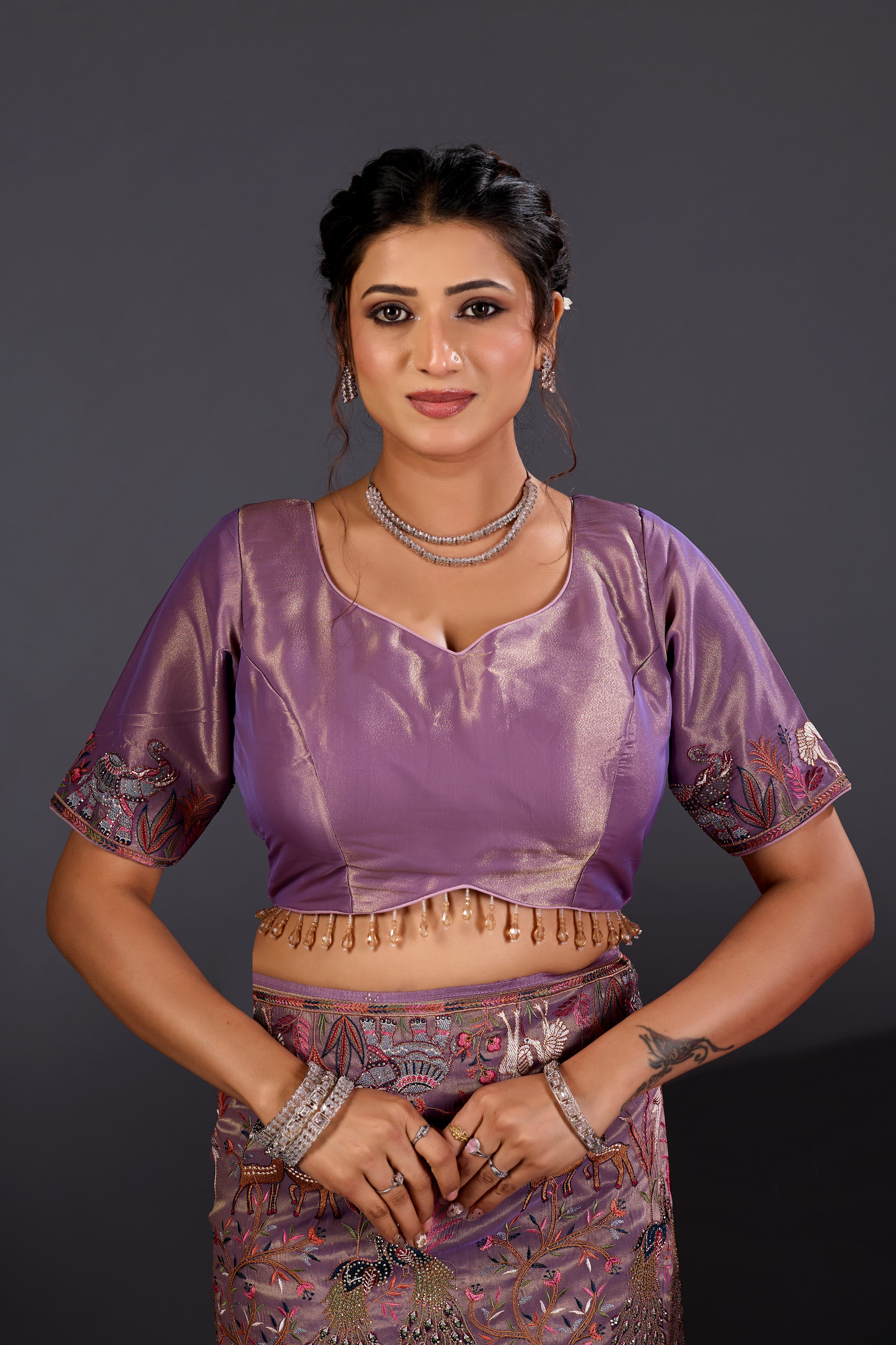 lilac Giraffe Woven Saree With Nature Motif Embrodiery