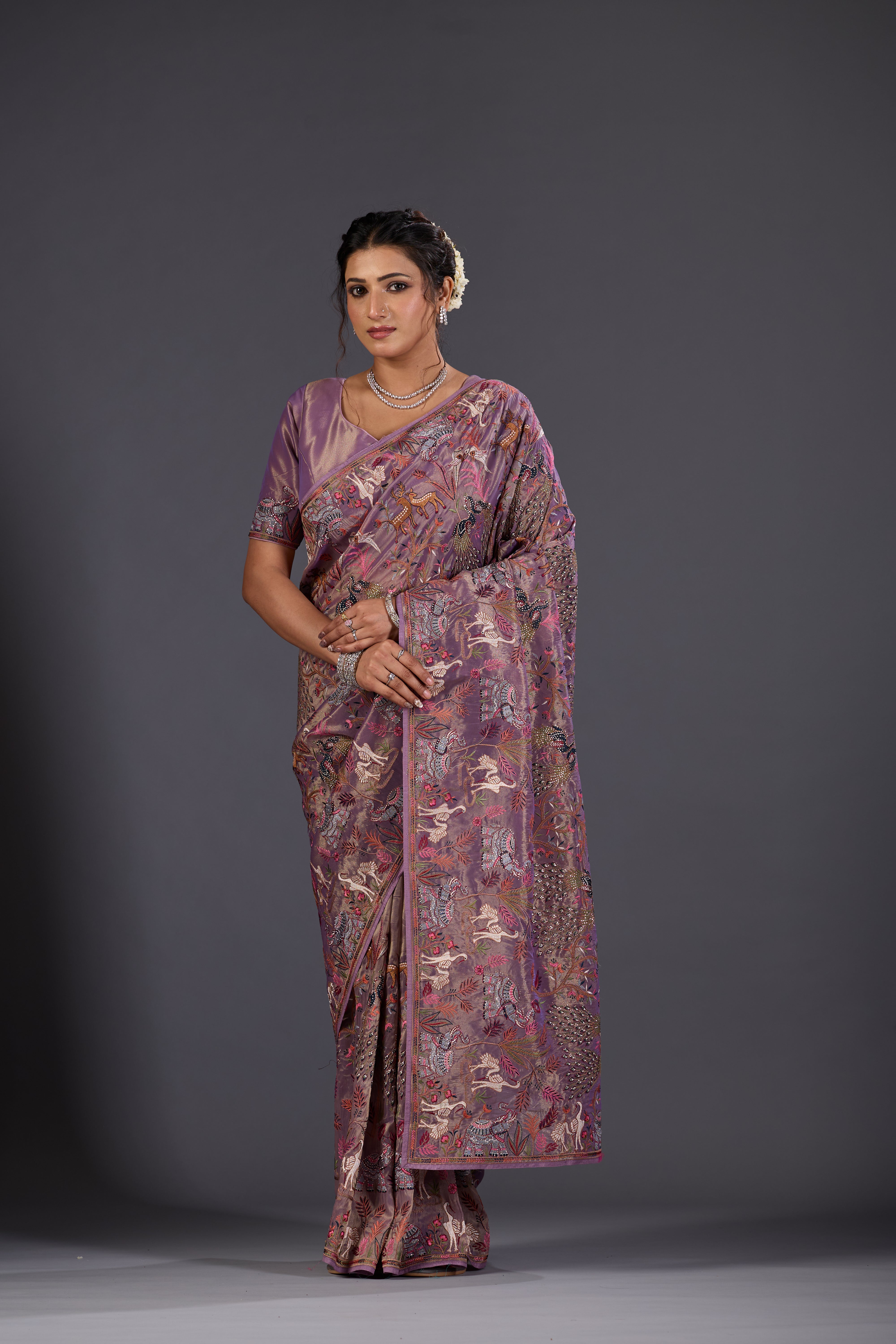 lilac Giraffe Woven Saree With Nature Motif Embrodiery