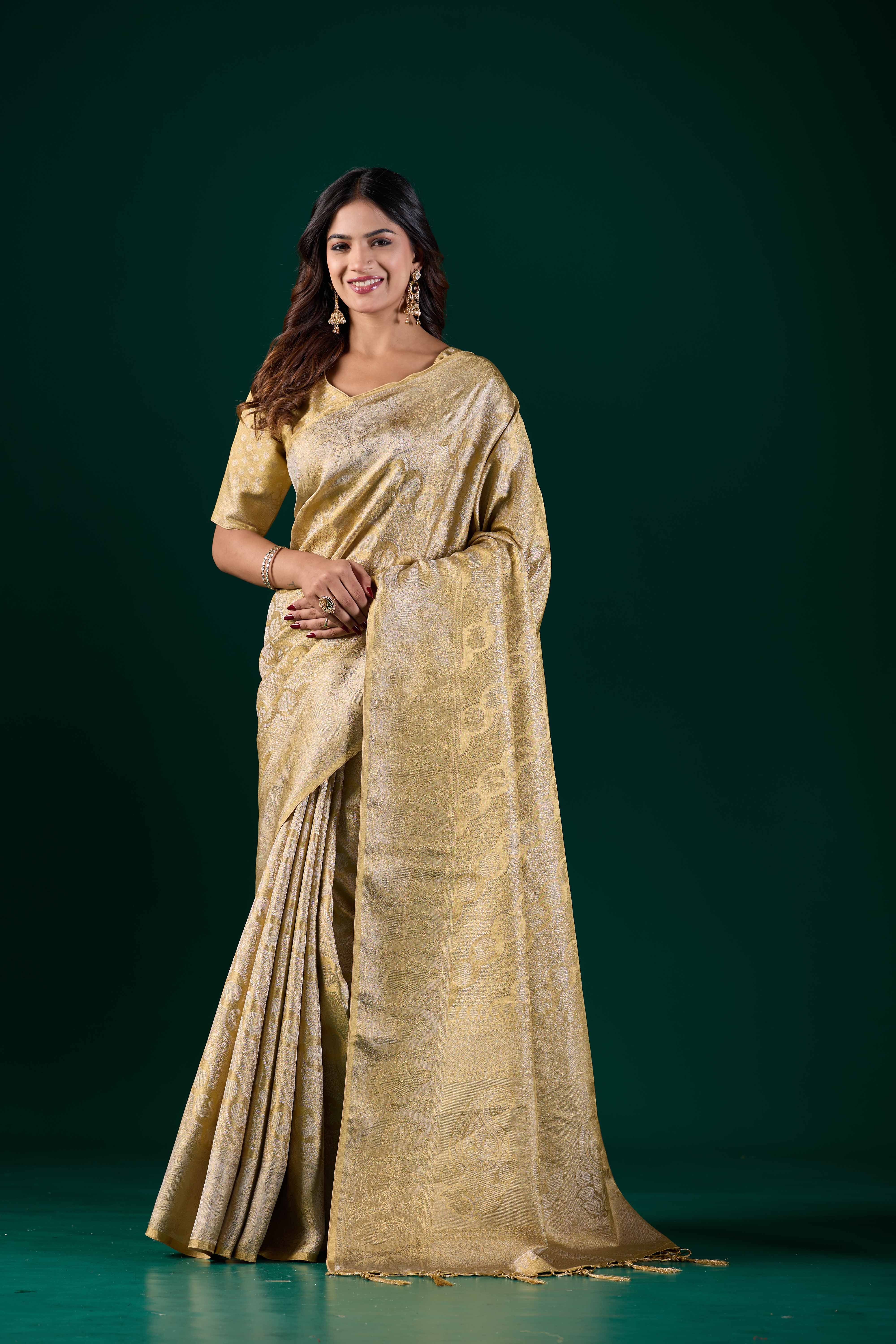 Ivory White & Gold Woven Kanjivaram Silk Saree | Bridal & Festive Ethnic Wear