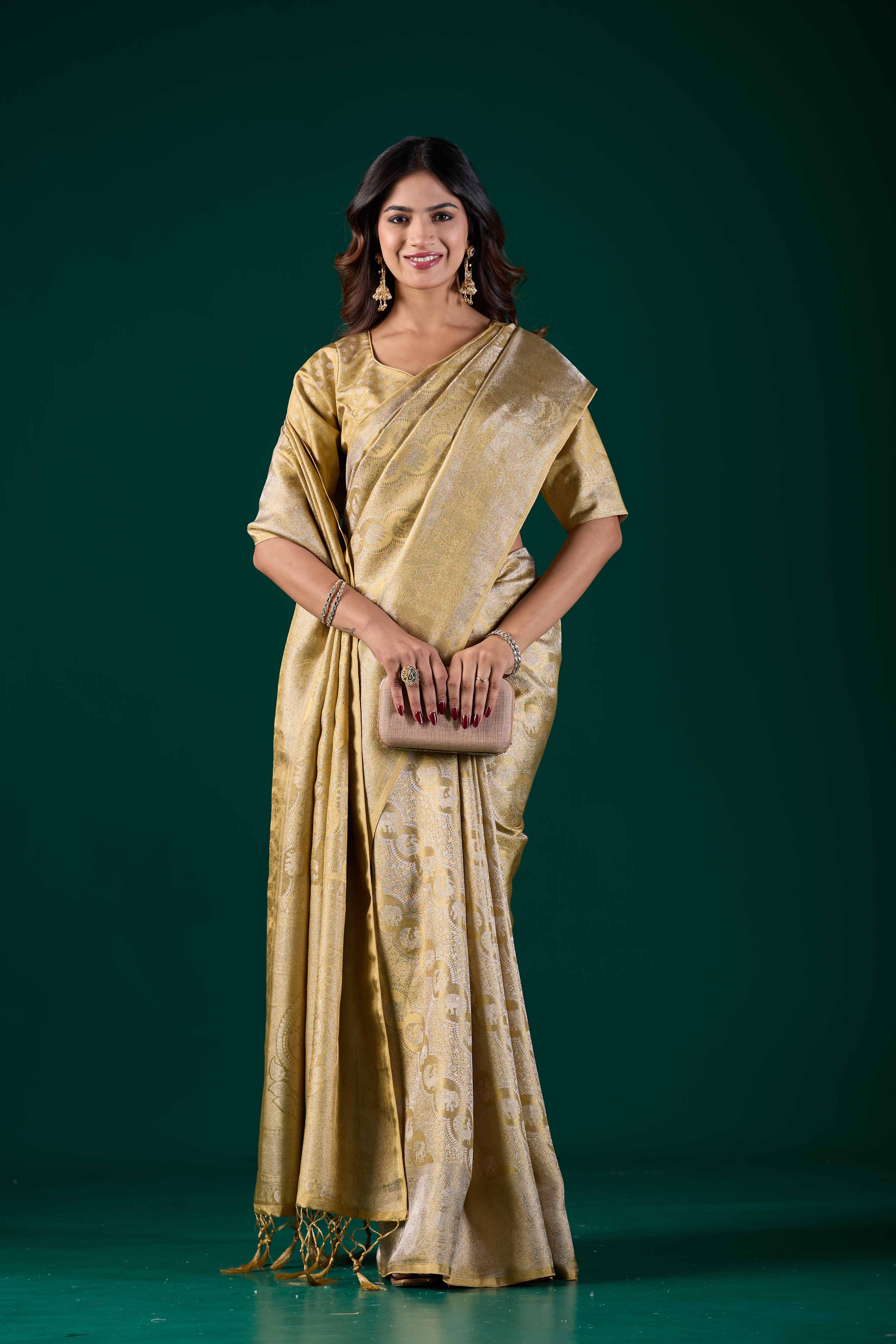 Ivory White & Gold Woven Kanjivaram Silk Saree | Bridal & Festive Ethnic Wear